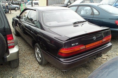 toyota_vista_946.jpg